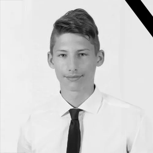 Borzalmas hír jött– éjszaka örökre lehunyta szemét… Gyászba borult az egész MAGYARORSZÁG!hatalmas név távozott közülünk