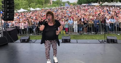 DRÁMA a majálison! Elszabadult a pokol: Zalatnay Cini futva hagyta el a színpadot! Videó: