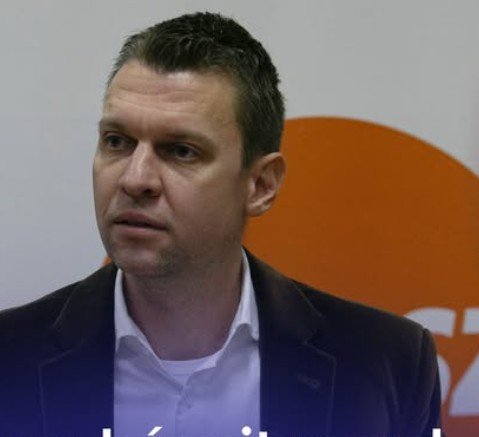 A Tisza bármit mond, hazudik – jelentette ki Menczer Tamás