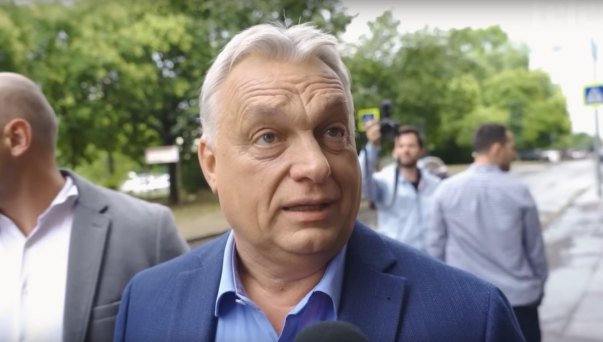 Orbán Viktor: Kétszer annyian voltunk a Békemeneten, mint a Tisza háborús menetén