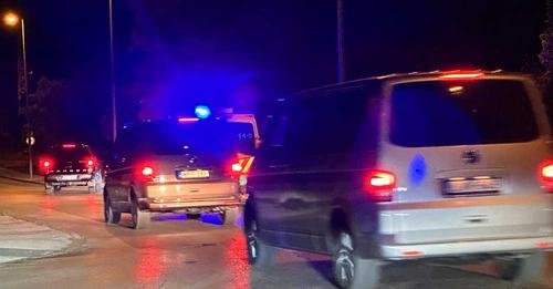 Szívszorító! Két kisgyermeke már hiába várja haza az Esztergomban hősi halált halt rendőrt