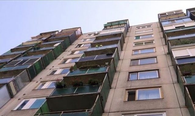 TRAGIKUS hír! Kilakoltatás várt rá, inkább kiugrott. A híres műsorvezető, akit annyian szerettek azonnal szörnyethalt! A rendőrök is megrendültek, mikor kiderült, ki volt Ő: – Mutatjuk a megdöbbentő részleteket: