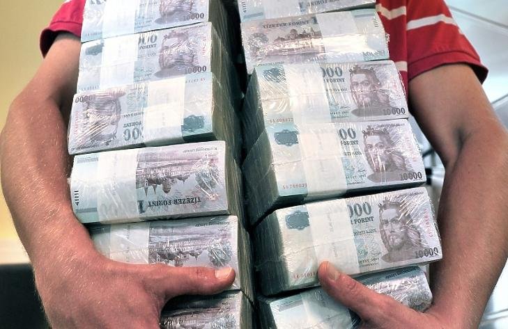 Hihetetlen számokat húztak ki az Ötös lottón: több mint 5 milliárd forint volt a tét