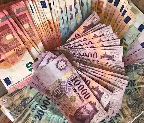 ÓRIÁSIT fordul az életük! ÖT csillagjegy, aki brutális mennyiségű pénzt kap 2024 Január legvégén! ŐK AZOK: