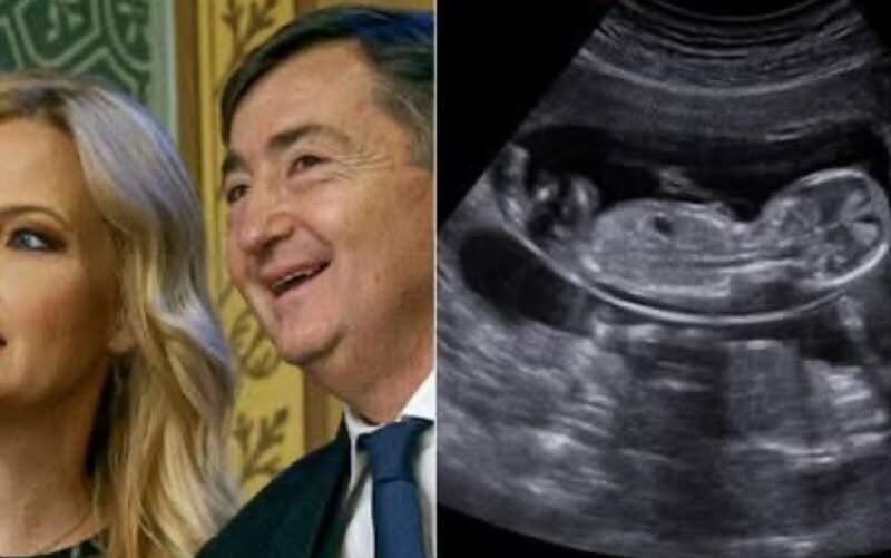 Hoppá! Hatalmas meglepetés! Ma reggel Várkonyi Andrea egy képpel mutatta meg, amit egy ideje már sejteni lehetett: