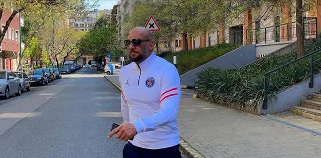 Berki Krisztián tényleg köztünk jár? Nem fogják elhinni, ki parkolt ma le Budapesten, a népszínház utcán! Mindenkit sokkolt a látvány: (FOTÓK!)