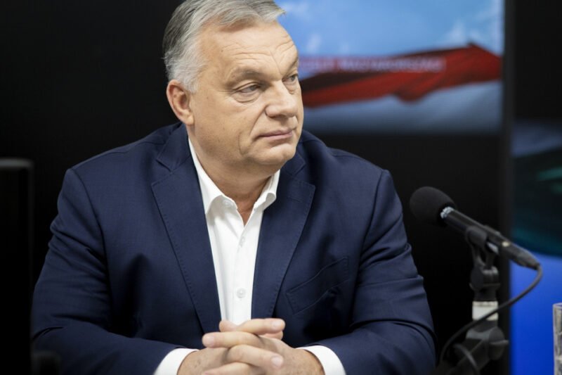 Hatalmas ajándékot küld Orbán a nyugdíjasoknak