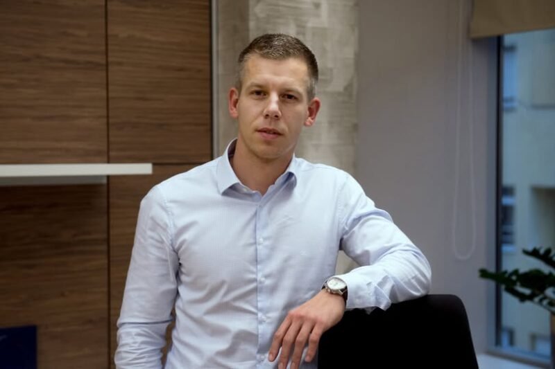 Nagyon megverték Magyar Pétert