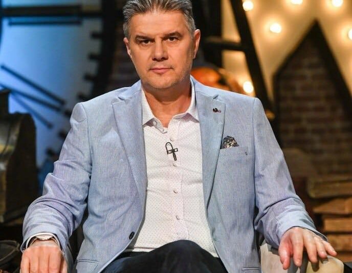 „A kamerák mögött áll a valódi erő” – Íme a nő, aki Fertőszögi Péter mögött áll, és három gyermeket nevel vele