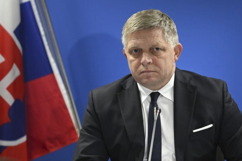 RENDKÍVÜLI! Lelőtték Robert Ficót – RÉSZLETEK: