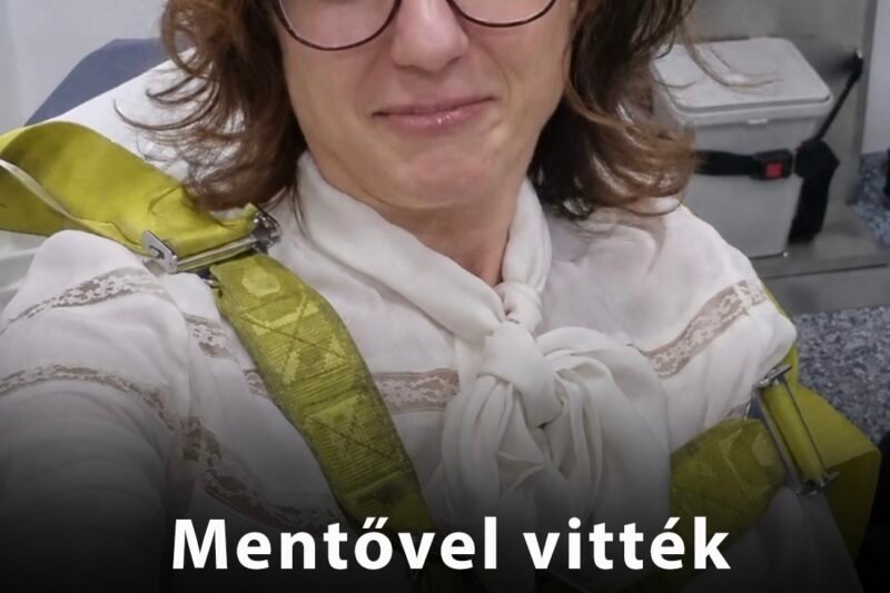1 ERCE ÉRKEZETT! Mentővel vitték kórházba a Tisza Párt politikusát a Kossuth térről (+fotó, videó)