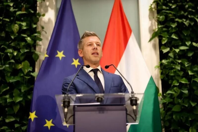 Megszűnnek a Vármegyék, és újra Megyék lesznek. Megszűnnek az Ispánok, Főispánok.