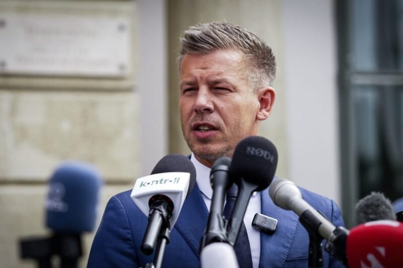 Élő sajtótájékoztató a köztársasági elnöktől